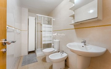 Property slide 14