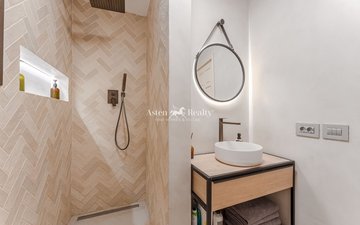 Property slide 20