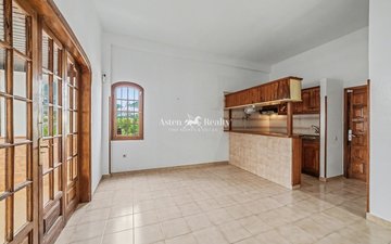 Property slide 6
