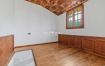 Property slide 16