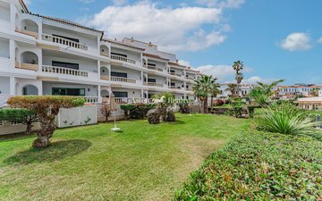 Property slide 10