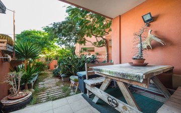 Property slide 10