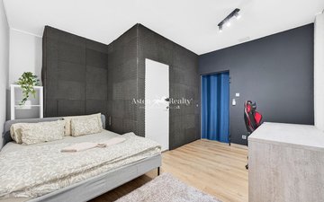 Property slide 23