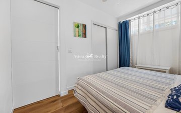 Property slide 10