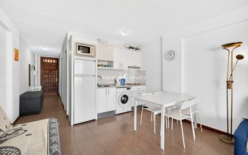 Property slide 10