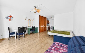 Property slide 10