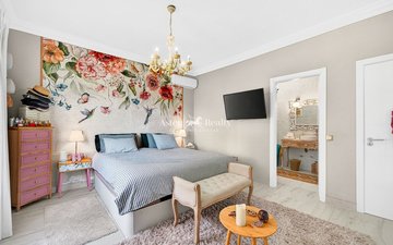 Property slide 17