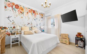 Property slide 20