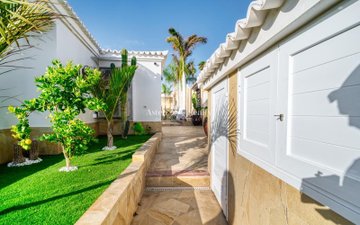 Property slide 33
