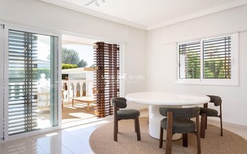 Property slide 22