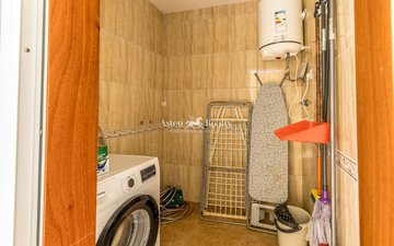 Property slide 16