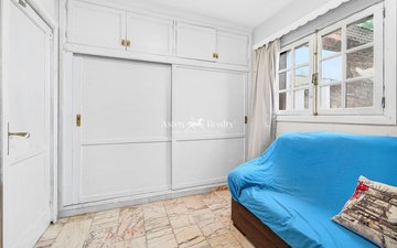 Property slide 14
