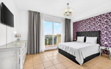 Property slide 10