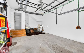 Property slide 23