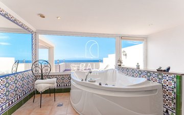 Property slide 17