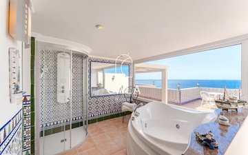 Property slide 18