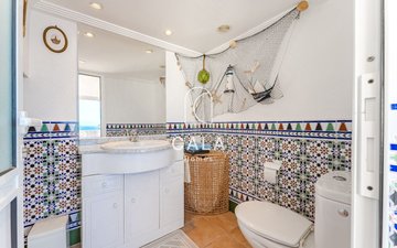 Property slide 19
