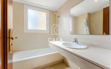 Property slide 14