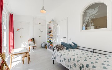 Property slide 7
