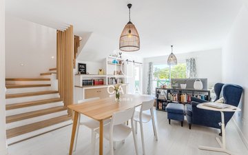 Property slide 17