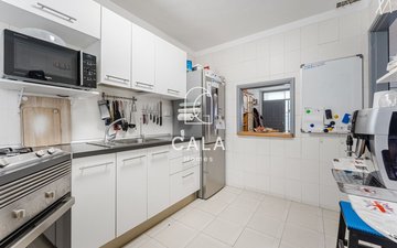 Property slide 10