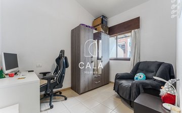 Property slide 18