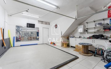 Property slide 23