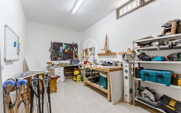 Property slide 22