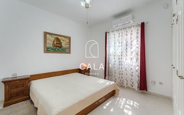 Property slide 21