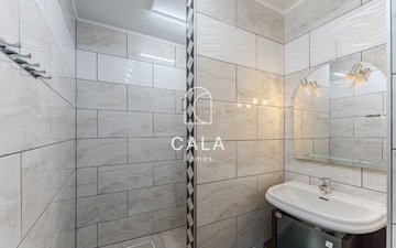 Property slide 44