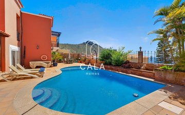 Property slide 7