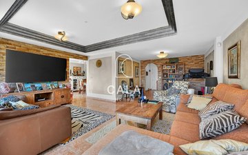 Property slide 12