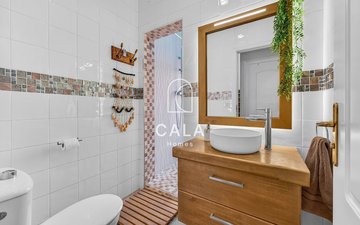 Property slide 21