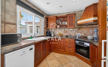 Property slide 11