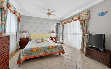 Property slide 14