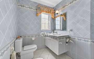 Property slide 15