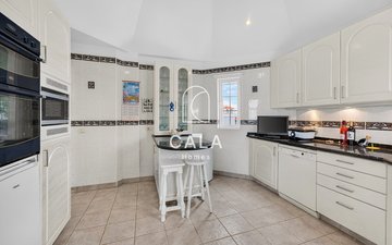 Property slide 21