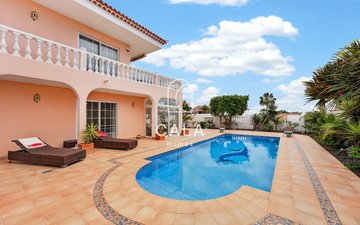 Property slide 25