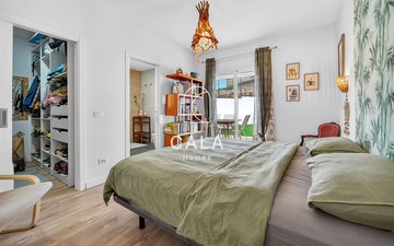Property slide 24