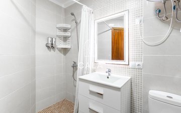 Property slide 16