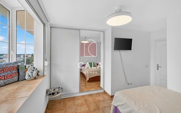 Property slide 19