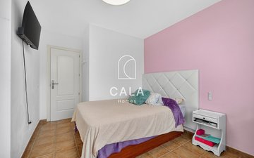 Property slide 18