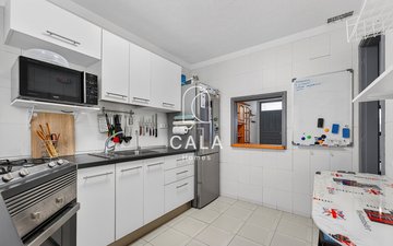 Property slide 10