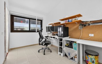 Property slide 22