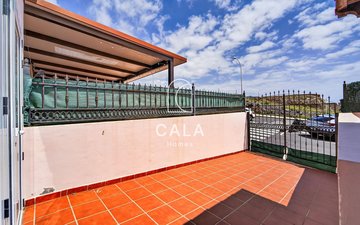 Property slide 24