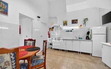 Property slide 25
