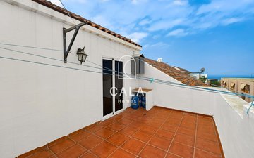 Property slide 25