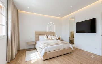 Property slide 14