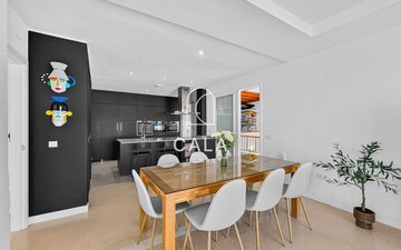 Property slide 10