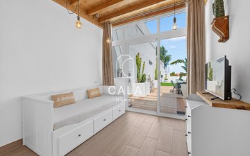 Property slide 14